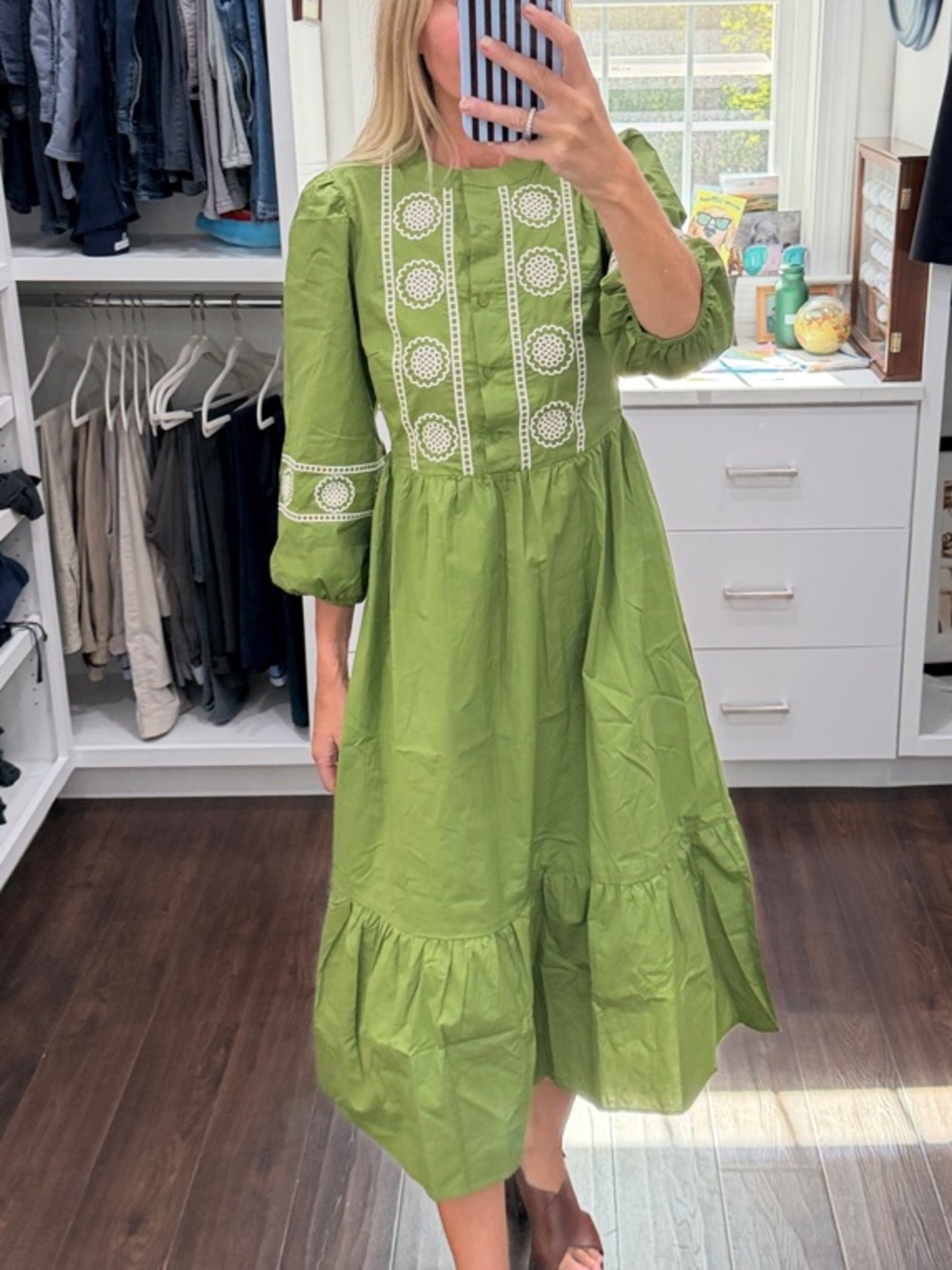 Avara Green Embroidered Midi Dress XS NWT